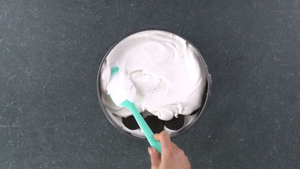 Repeat the procedure until you complete all the cream