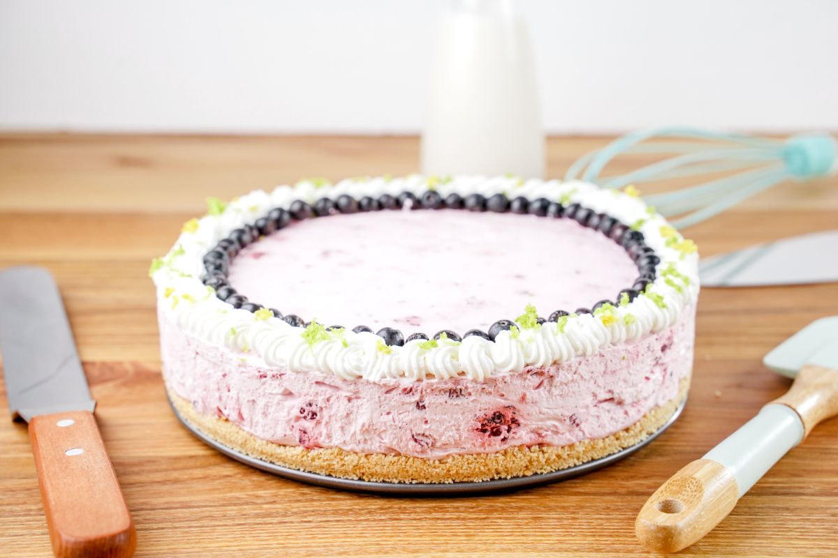 No-Bake Fruit Smoothie Cheesecake ready to enjoy once chilled