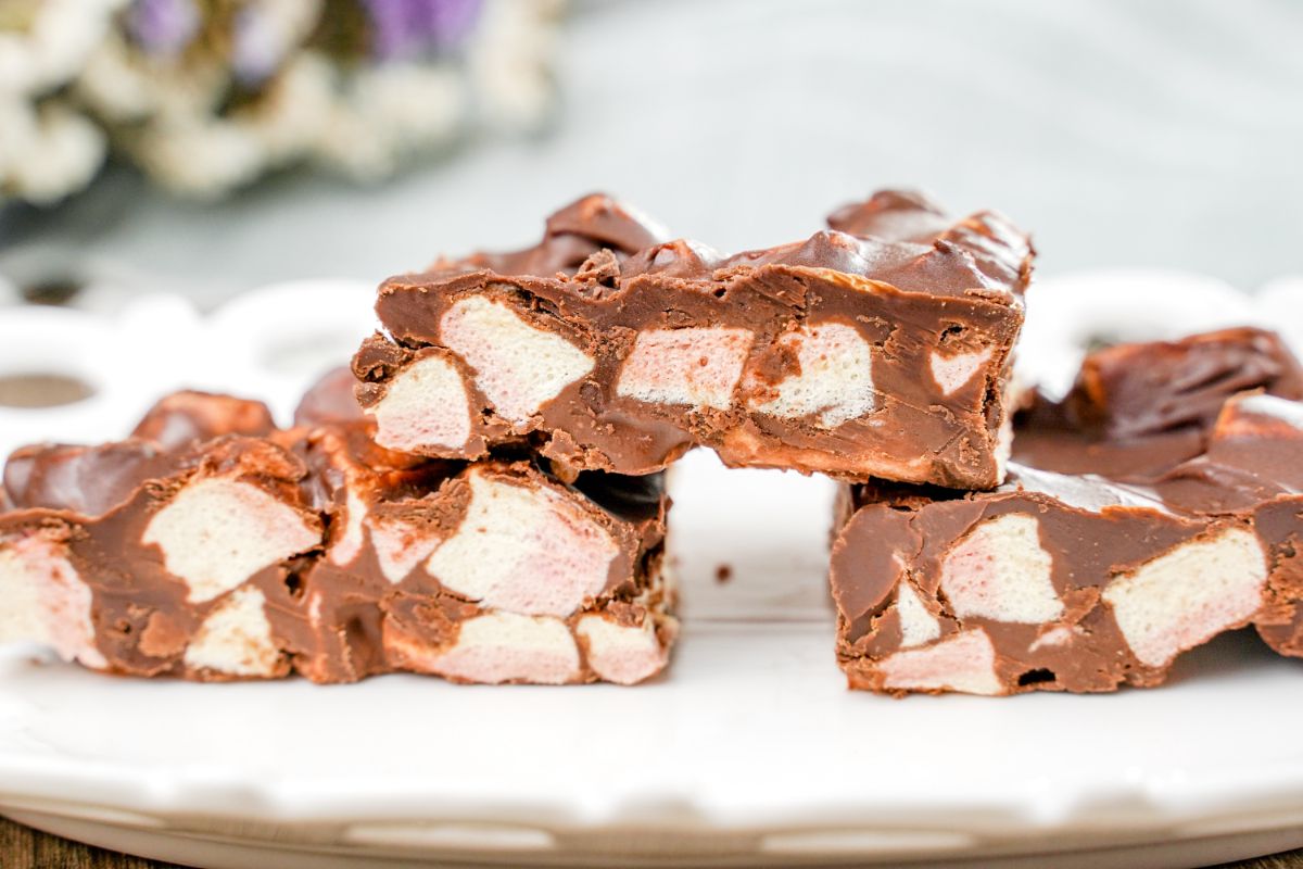 Side view image of No-Bake Confetti Squares