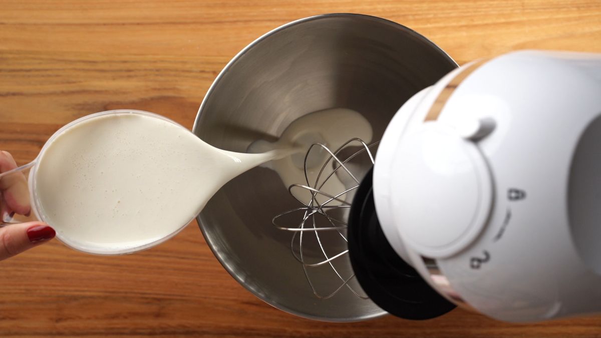 add thickened cream in a pot