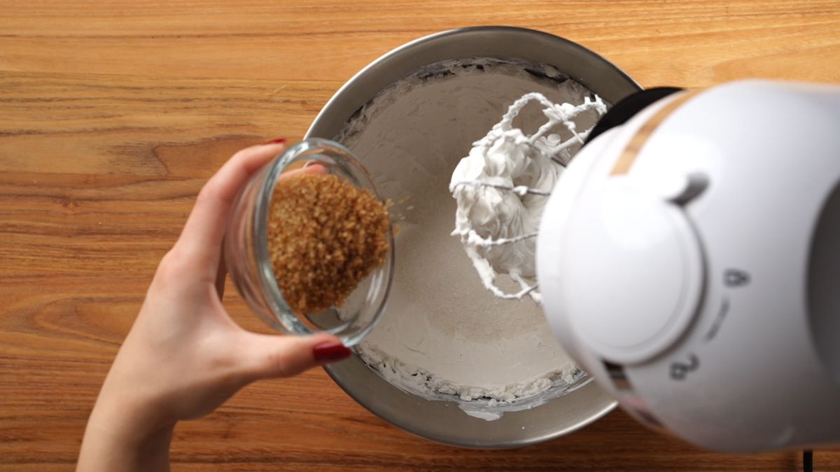 Mix brown sugar to the cream bowl