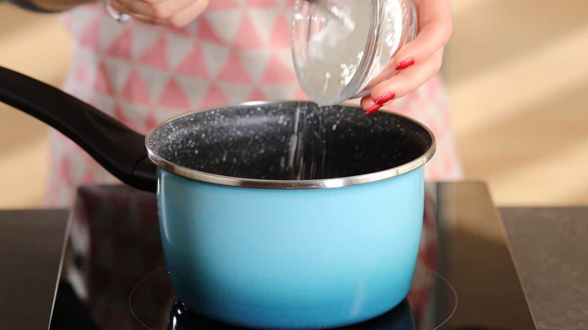 add melted sugar in a pot