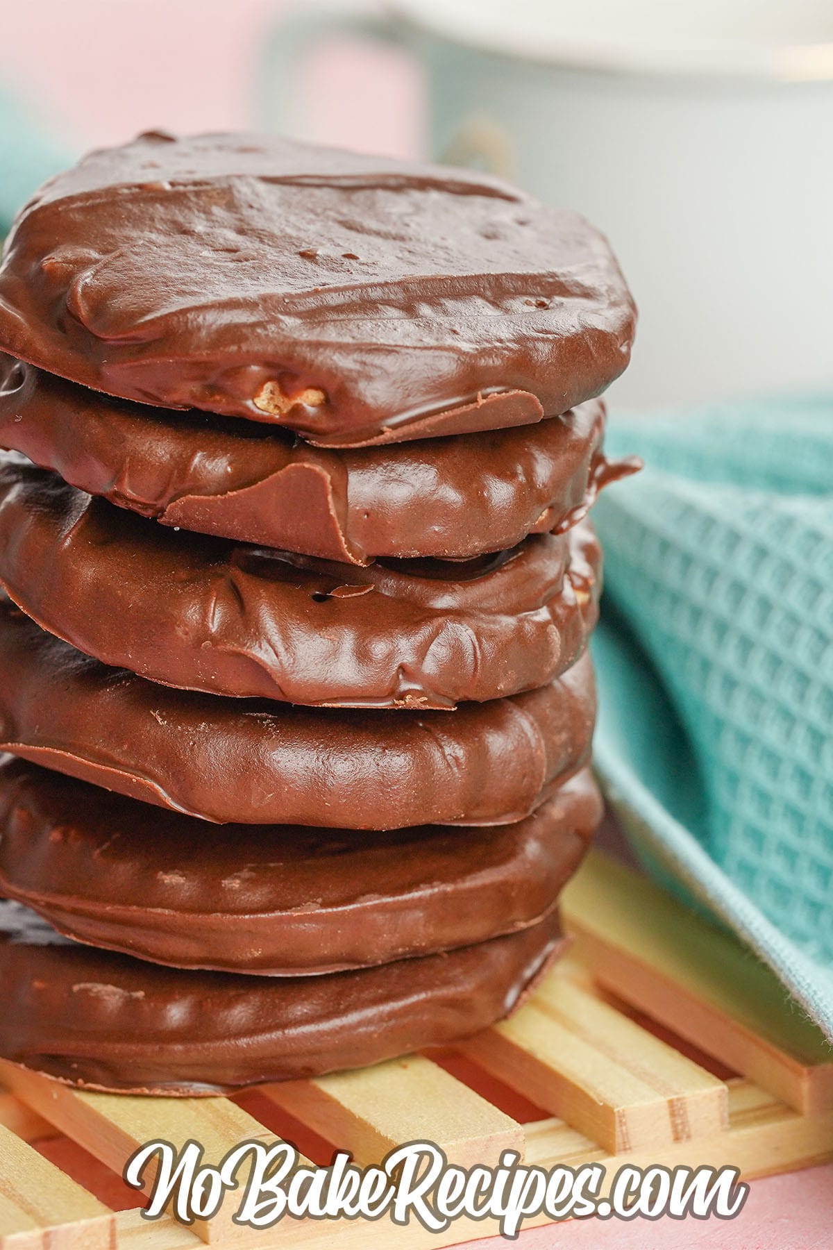 closeup of a stack of copycat girl scout thin mint cookies
