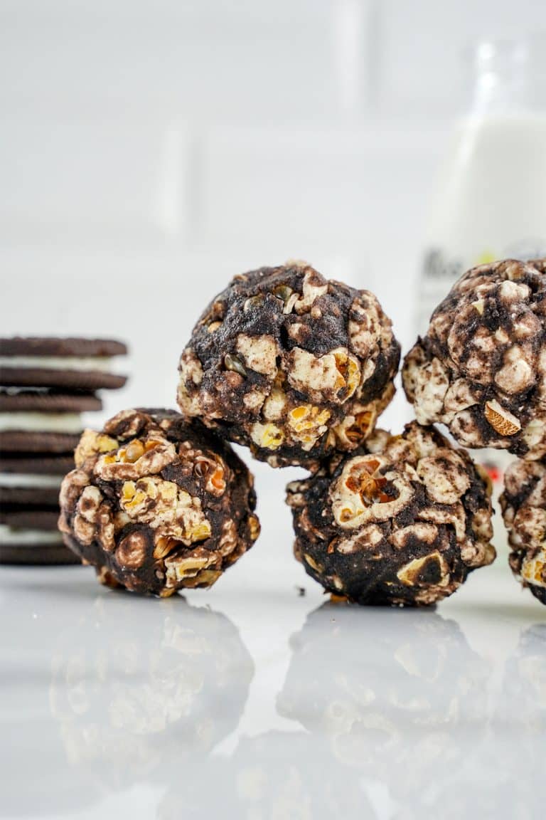 15Minute Oreo Popcorn Balls An Easy, NoBake Treat Recipe NoBake