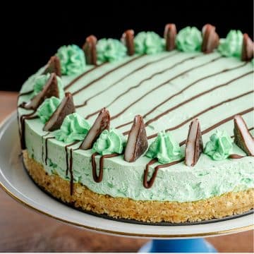 Easy No-Bake Andes Mint Cheesecake Recipe - No-Bake Dessert Recipes